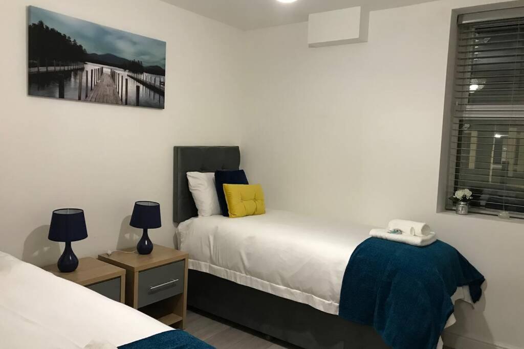 Marie'S Serviced Apartments- 2 Bedroom City Stay Bedford Eksteriør billede