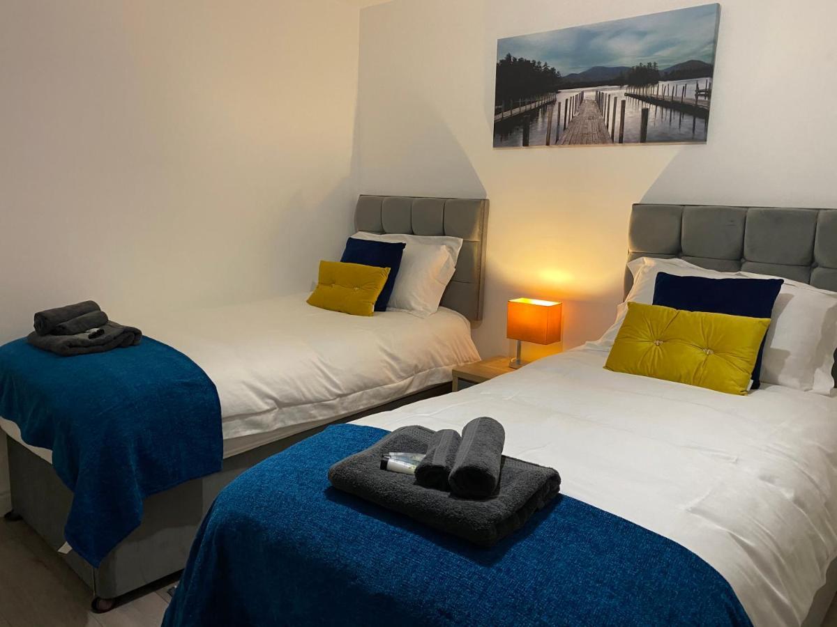 Marie'S Serviced Apartments- 2 Bedroom City Stay Bedford Eksteriør billede